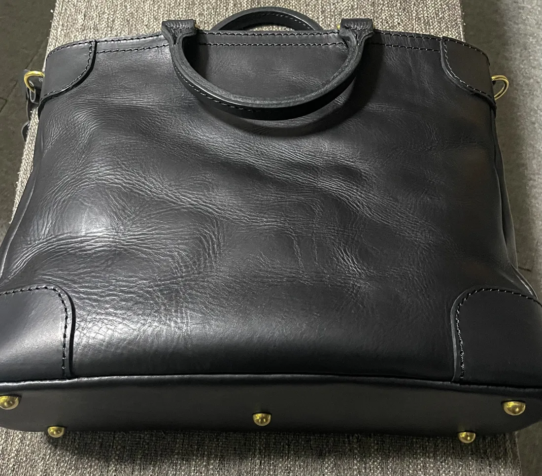 カジュアルにも使える2wayビジネストートバッグ / 革鞄のHERZ