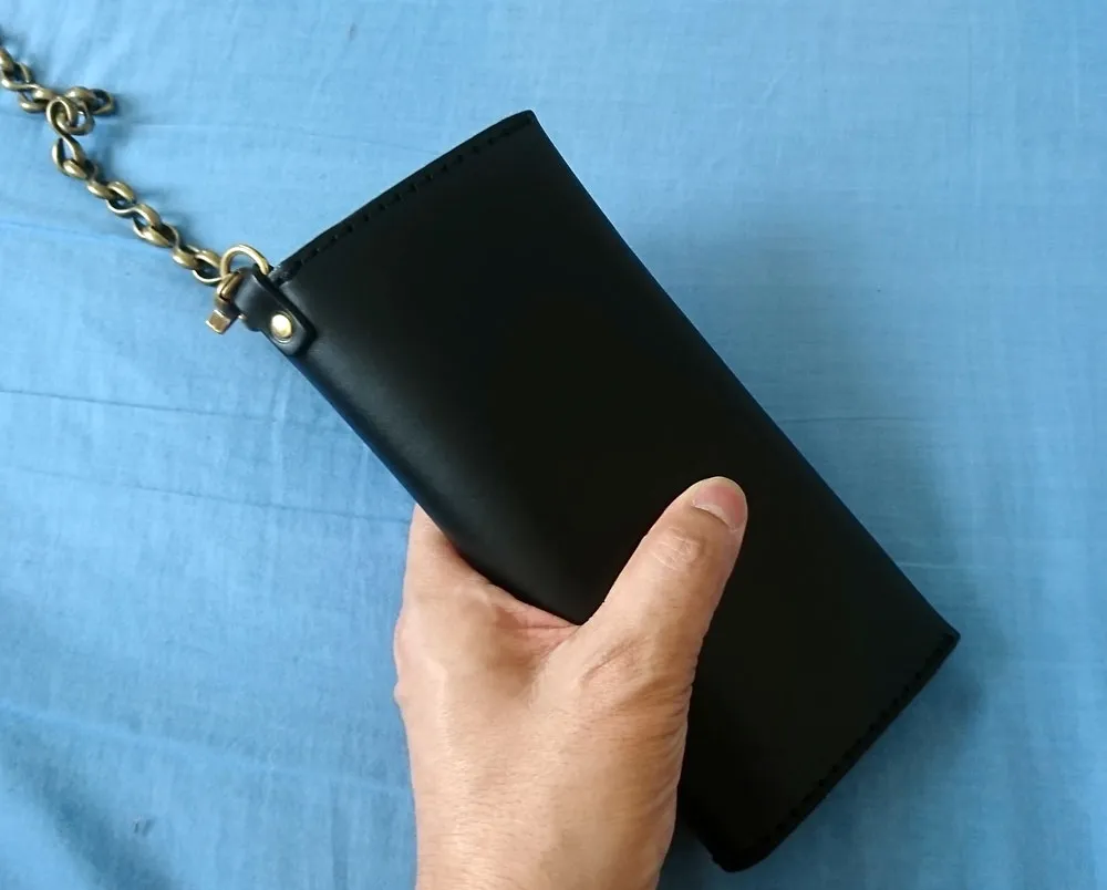 お札とカード入れ専用のフラップロングウォレット / 革鞄のHERZ