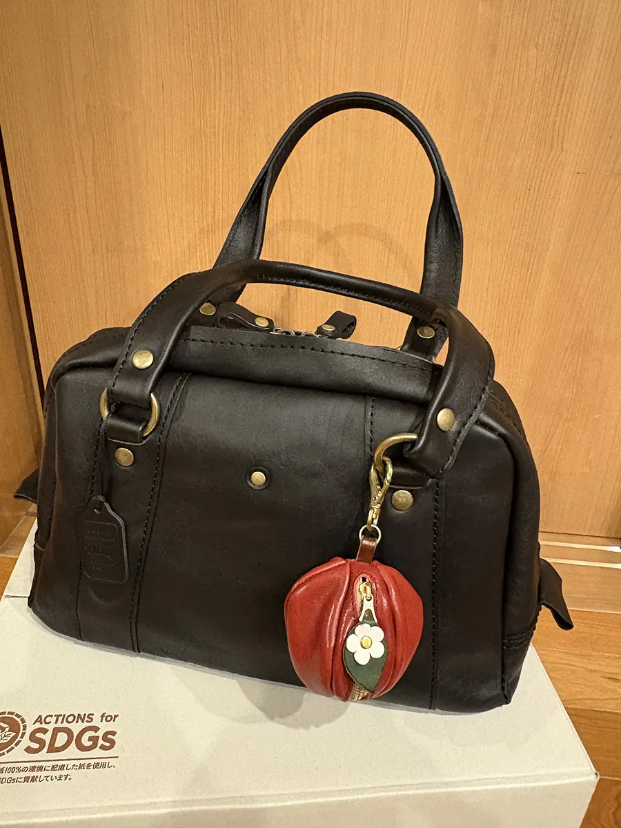 革にウォッシュ加工を施した普段使いのミニボストン / 革鞄の