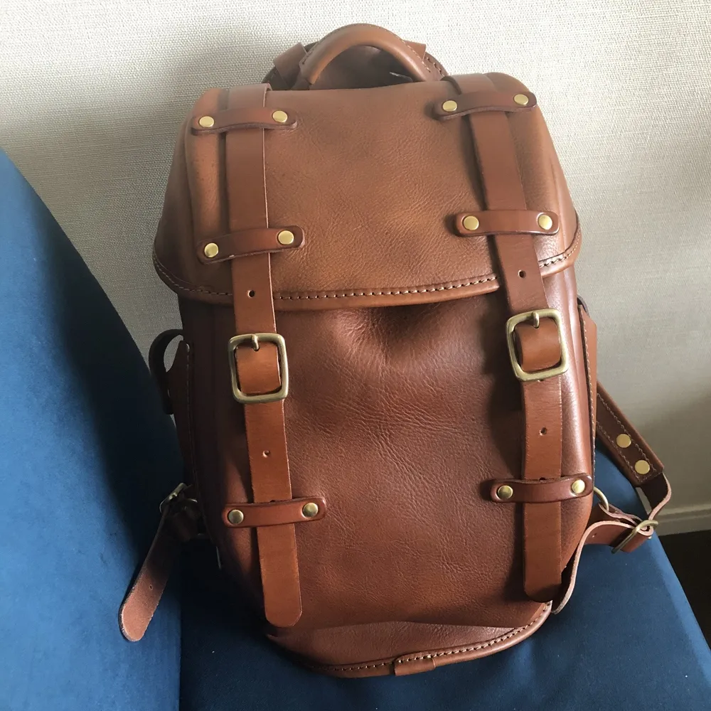 HERS レザー バックパック ブラウン HERS レザー バックパック ブラウン HERZヘルツ ブラウン本革レザー