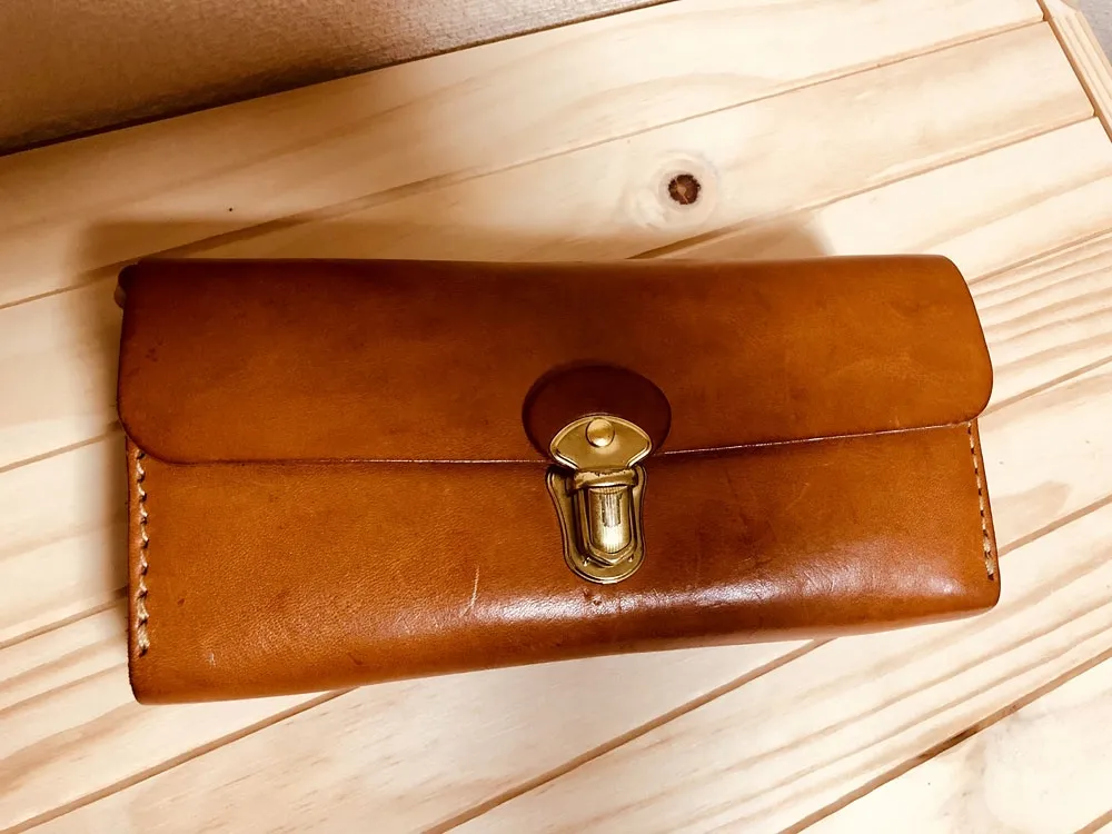 アコーディオンウォレットはジャバラマチで多収納な本革長財布