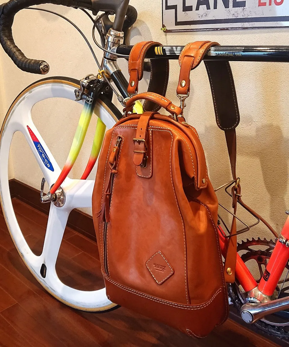 HERZ 口枠錠前リュック オルガン口枠型リュック。 - ヘルツのブログ | HERZのBlog