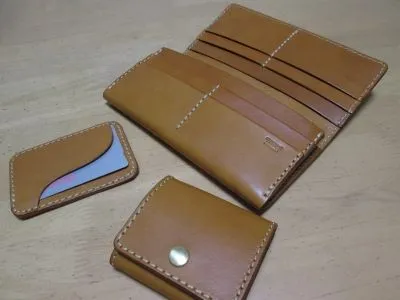 カードがたくさん入る収納に強い長財布 / 革鞄のHERZ(ヘルツ