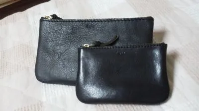 3サイズから選べる実用的なファスナー式レザーポーチ / 革鞄の