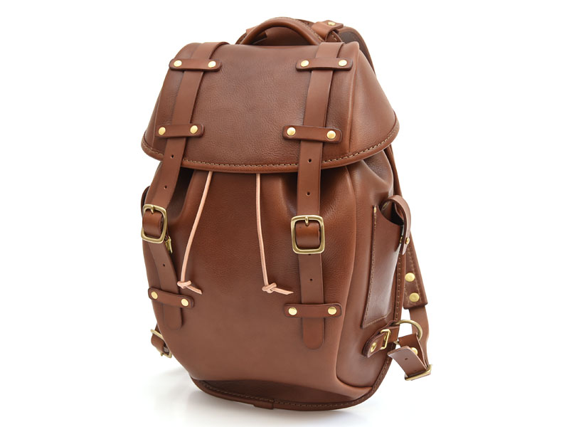 HERZ ヘルツ 半かぶせの二本ベルトリュック バックパック R152 99.9 クラシックなバックパックをイメージした半かぶせレザーリュック / 革