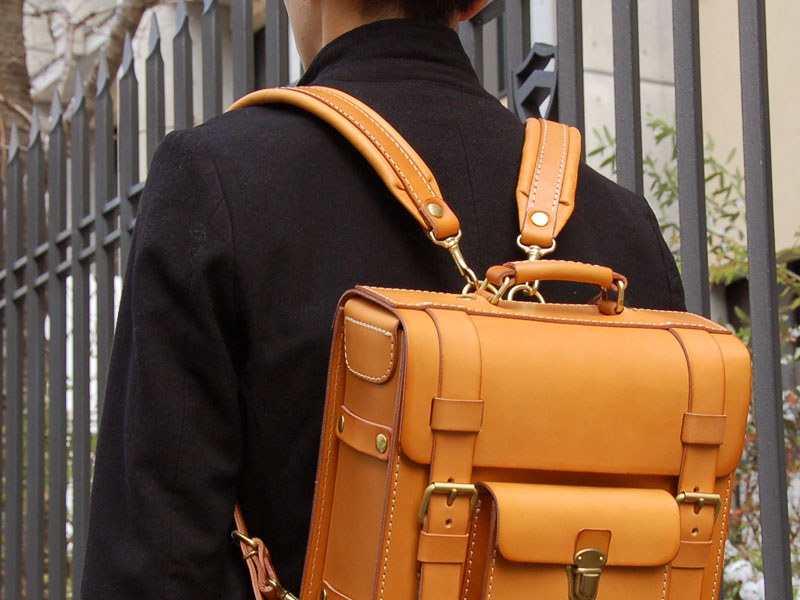 クッション付リュックストラップ(KO-303)　装着例