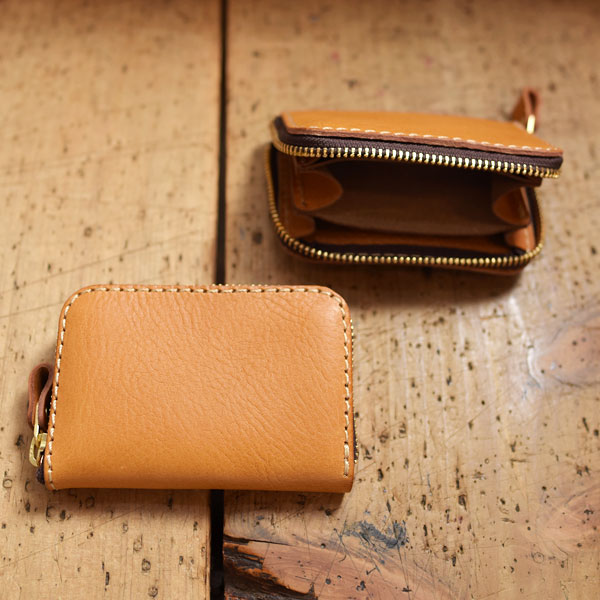 手のひらサイズで収納力抜群のコンパクト財布 / 革鞄のHERZ(ヘルツ