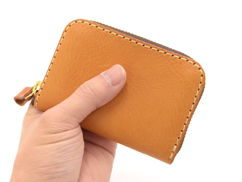 手のひらサイズで収納力抜群のコンパクト財布 / 革鞄のHERZ(ヘルツ