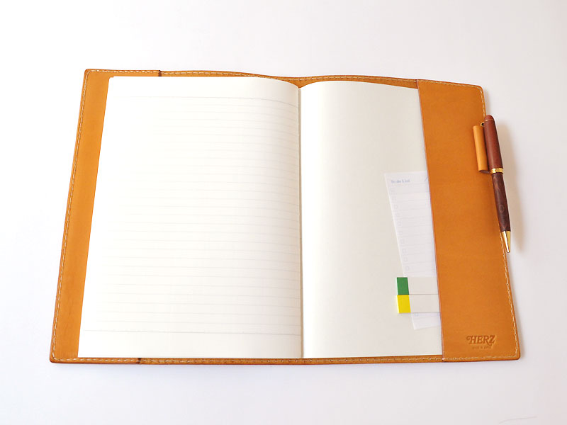 ノートカバー(KB-4-L)　LL　収納j例