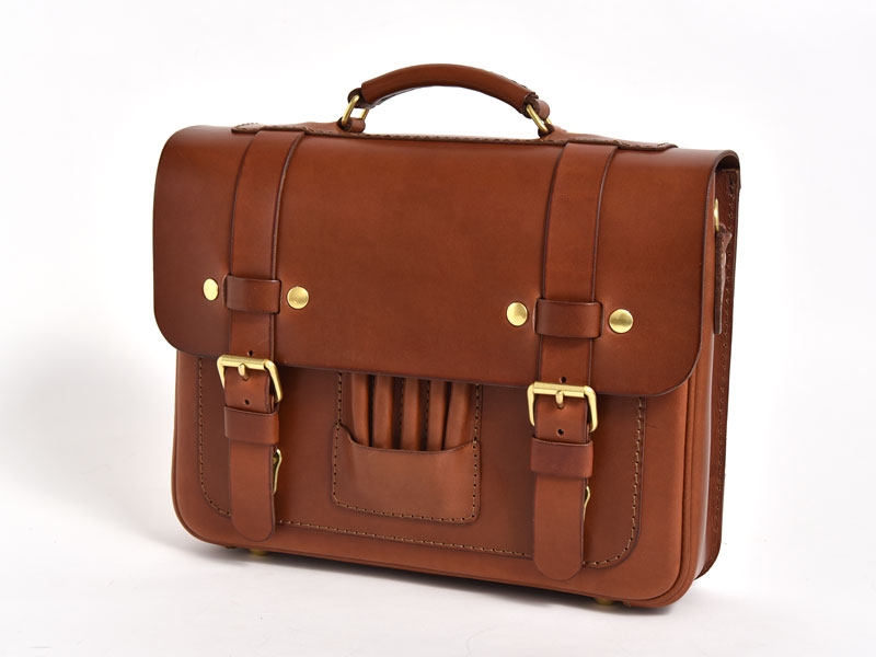 ヨーロッパのスクールバッグを思わせる本革の3wayバッグ / 革鞄のHERZ