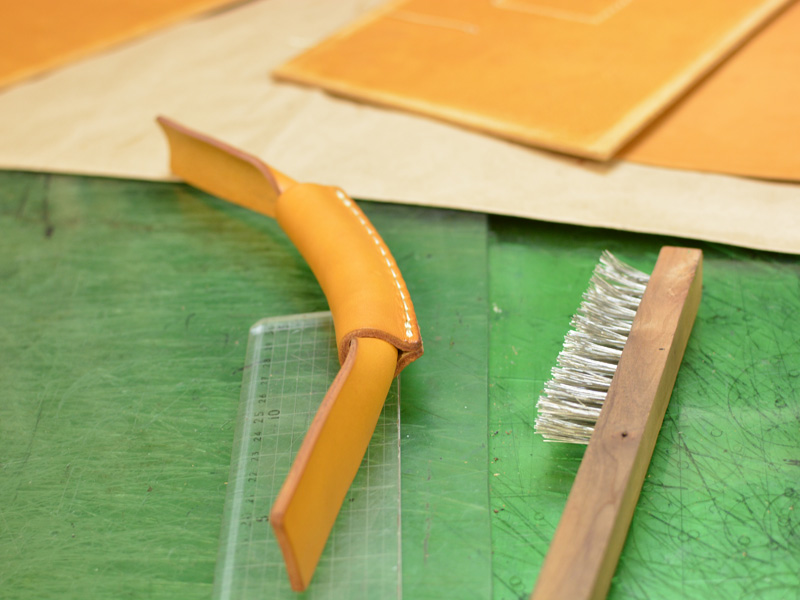 セカンドバッグ・ダレスタイプ　製作風景3