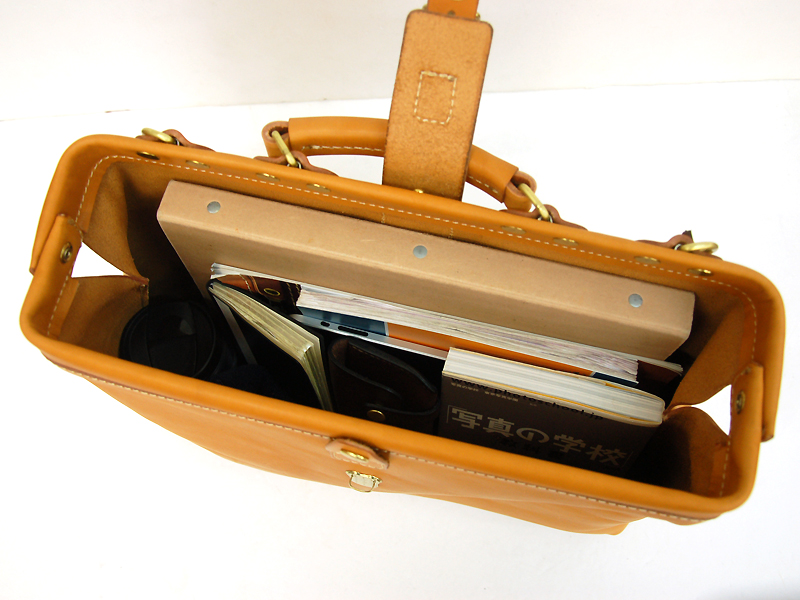 HERZ ソフトダレスバック(BJ68、MH) ソフトダレスはヘルツで大人気のビジネスバッグ / 革鞄のHERZ(ヘルツ