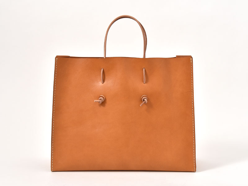 シンプルで使いやすい紙袋を革で作った革紙袋 / 革鞄のHERZ(ヘルツ