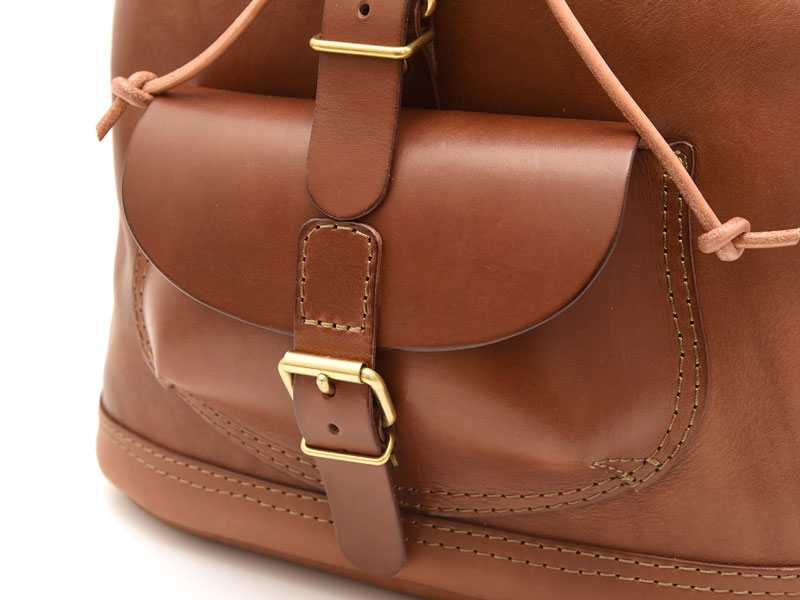 ハードレザーで豪快に仕上げた迫力のリュックサック / 革鞄のHERZ