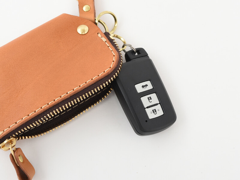 本革でおしゃれなスマートキーケース / 革鞄のHERZ(ヘルツ)公式通販