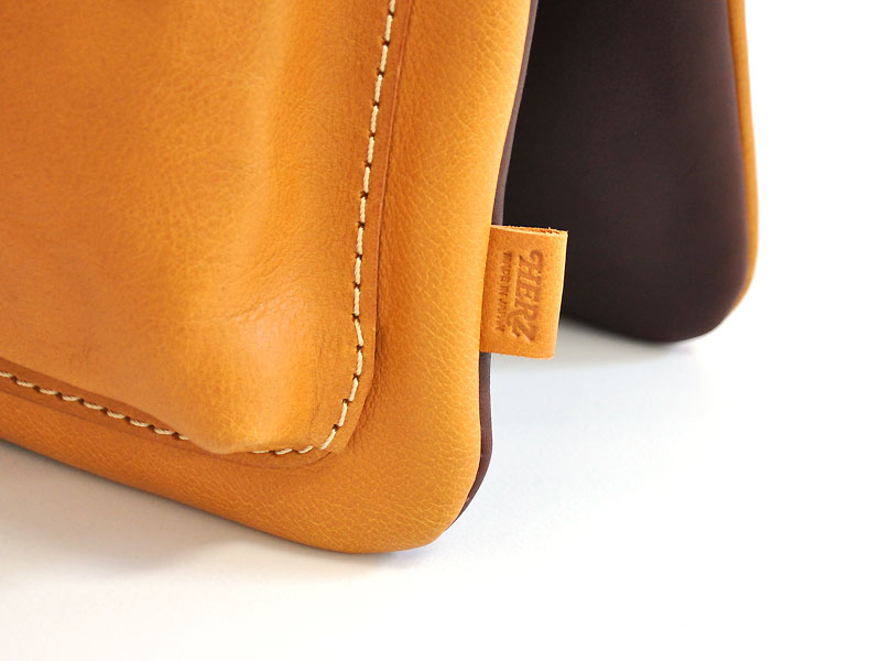 リバーシブルショルダーバッグ・ワイドタイプ(CK-125)　HERZタグ