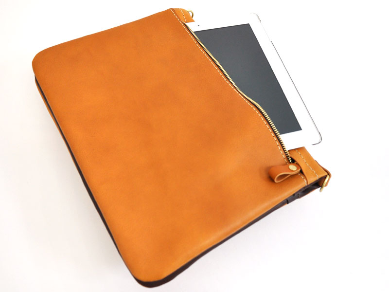 リバーシブルショルダーバッグ・ワイドタイプ(CK-125)　後面収納