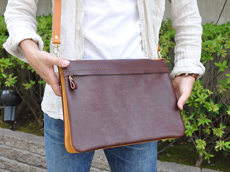 リバーシブルショルダーバッグ・ワイドタイプ(CK-125)　内側を表に実践3