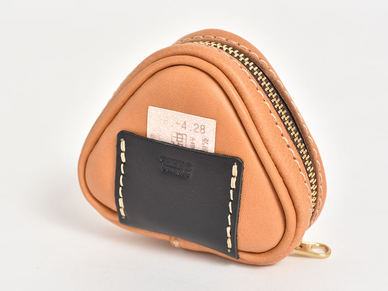 未使用 HERZ おにぎりポーチ キャメル KF-3 ヘルツ コインケース おにぎりの形をした使いやすくて可愛いポーチ / 革鞄のHERZ(ヘルツ