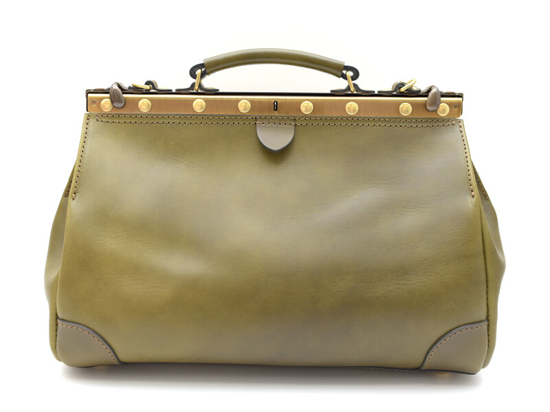 ガレージに置く道具入れをイメージした革製ボストンバッグ / 革鞄の