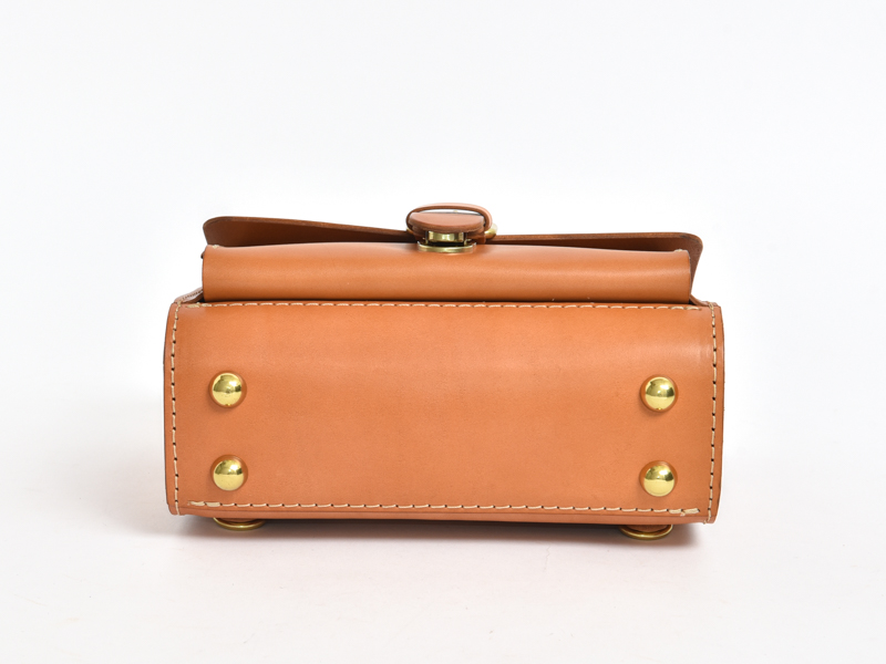 一本ベルト3wayミニサッチェルバッグ(ASB-2538)　底面