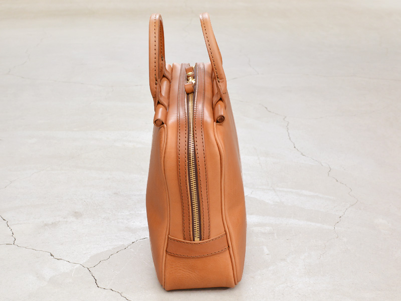 棒屋根が目を惹く二本手ビジネスバッグ / 革鞄のHERZ(ヘルツ)公式通販