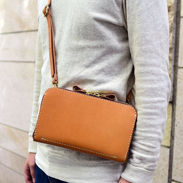 y　限定　HERZ ヘルツ　ウォレットショルダー　ショルダーバッグ ウォレットショルダー・財布ショルダー パスポートや航空券も入る / 革