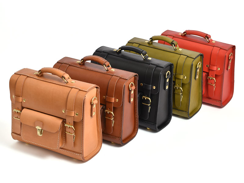 リュックにもショルダーにもなるカルテラミニ3wayバッグ / 革鞄のHERZ