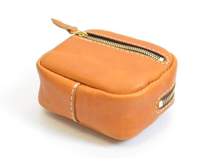 縦と横の2通りで装着出来るソフトレザーの2wayベルトポーチ / 革鞄の