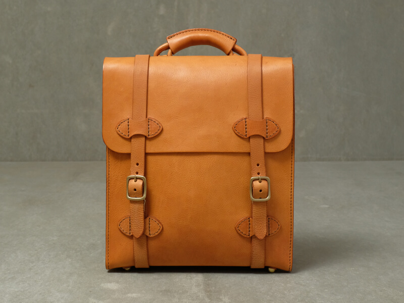 HERZ Organ リュックサック M-2 カスターニョ HERZ Organ リュックサック M-2 カスターニョ プルアップレザーの