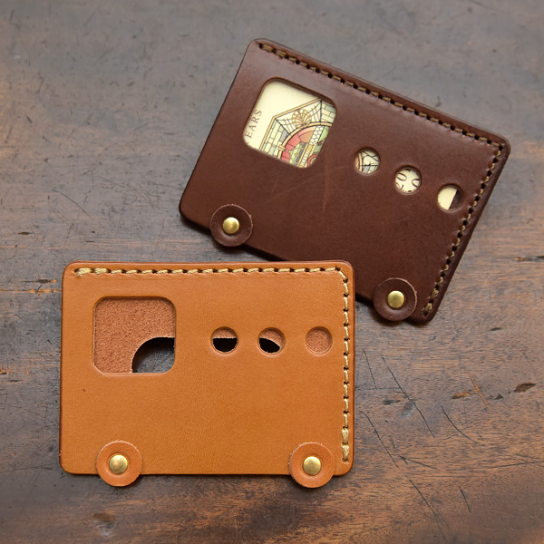 バスの形がユニークなかわいい本革パスモケース / 革鞄のHERZ(ヘルツ