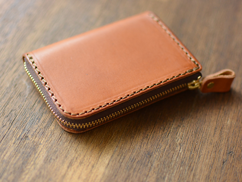 使い方色々。蛇腹マチのポケットマルチケース / 革鞄のHERZ(ヘルツ