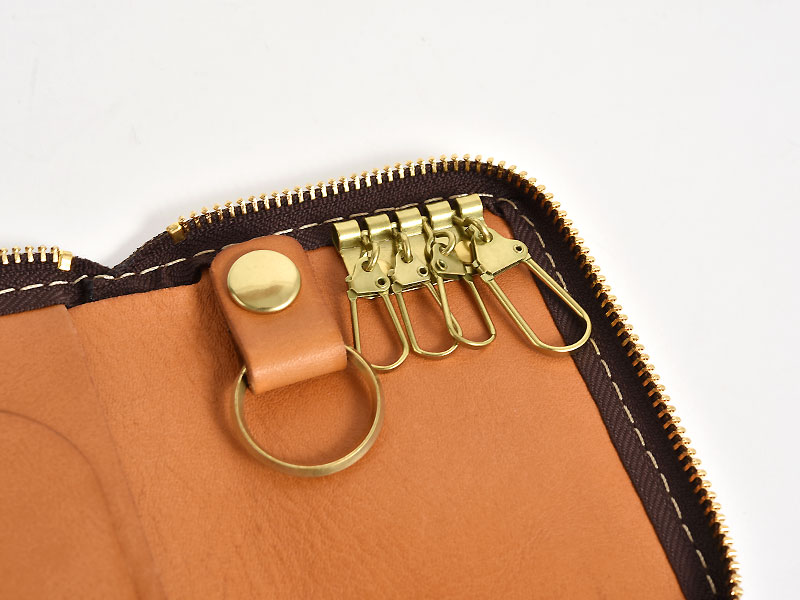 着脱式のキーリングが付いた多機能キーケース / 革鞄のHERZ(ヘルツ