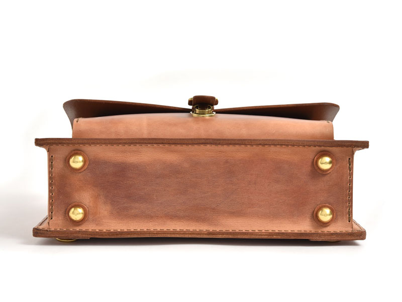 1本ベルト3wayビジネスバッグ(NSB-160)　底面