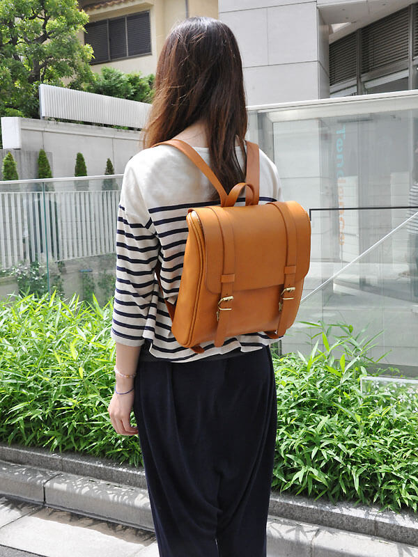 クラシカルバックパックM 女性着用