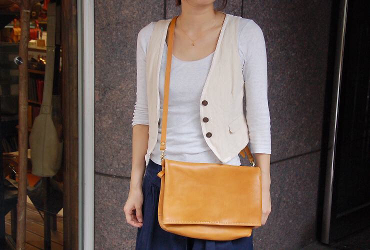 2wayで使えるクラッチショルダーバッグ / 革鞄のHERZ(ヘルツ