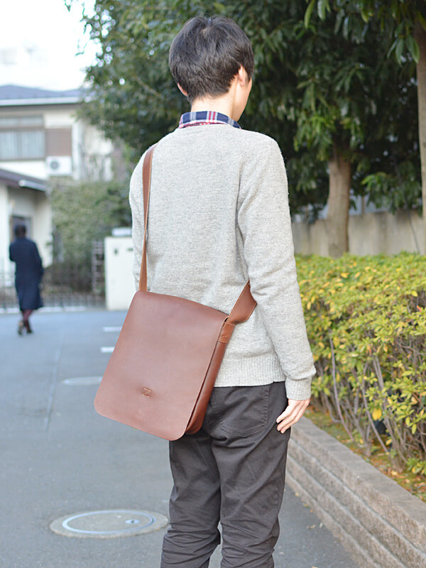 LEH ショルダーバッグ LA VORAGINE（ラ ヴォラジネ） ショルダーバッグ バッグ グルジップ