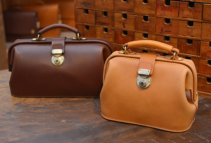 herz ドクターバッグ 大阪店スタッフ：西村愛用「ミニドクターバッグ」｜革鞄・革小物