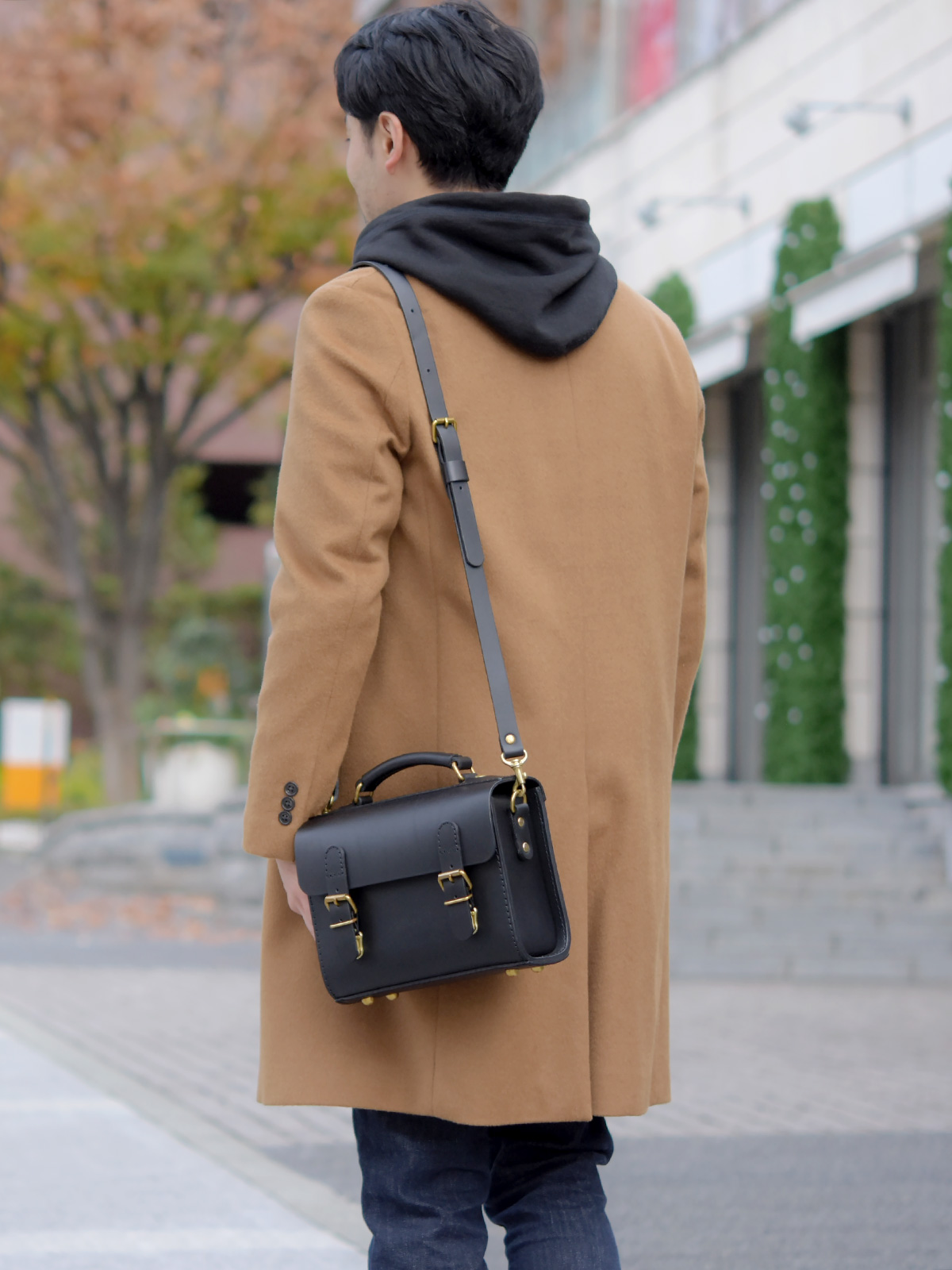 Herz ヘルツバッグ、2wayミニバッグ（色、チョコ） レディースバッグとして使える2wayタイプの総革ミニボストンバッグ