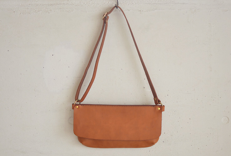 HERZ ヘルツ　オルガン　ボディバッグ(G-32) 旅で使う鞄として考案したイタリアンレザーのボディバッグ / 革