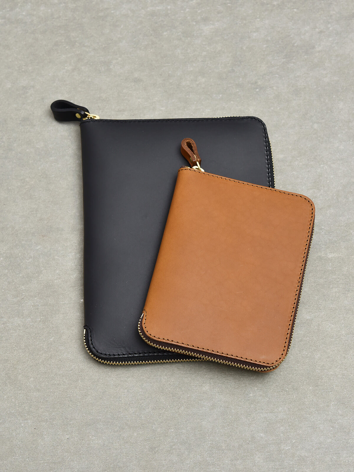 未使用 HERZ Organ ファスナーブックケース GS-37-MW-BK ラウンドファスナーで本やノートも包める本革ブックケース / 革