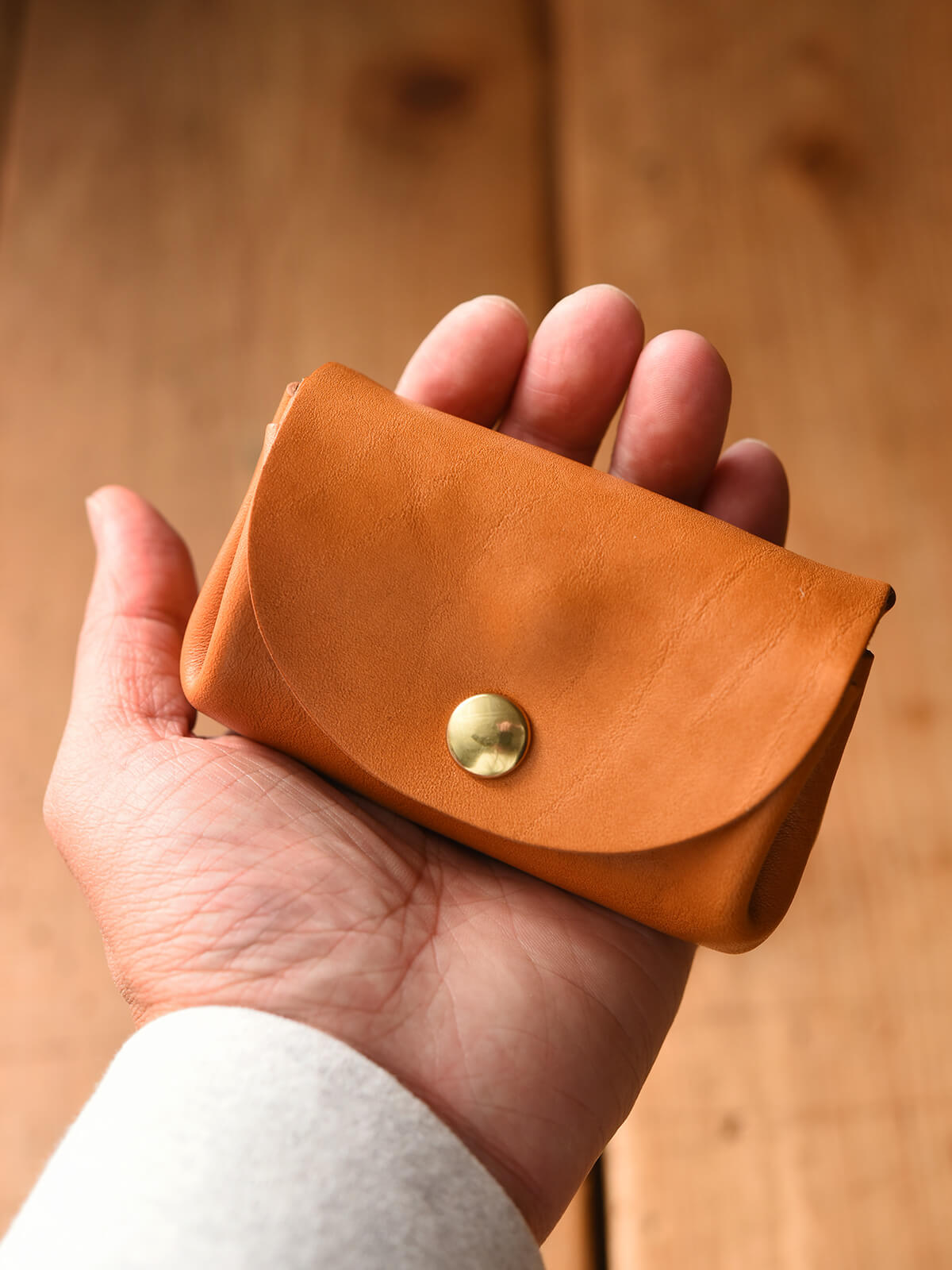 HERZ ふっくらフォルムの小銭入れ kk-33 ジャバラマチで大きく開くふっくらフォルムの小銭入れ / 革鞄の