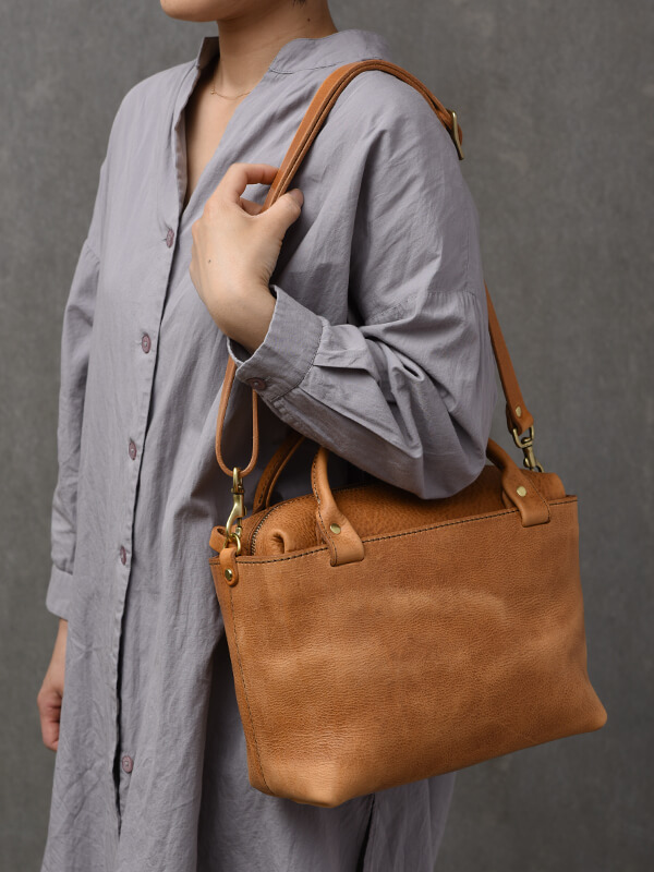 ヘルツ　ショルダーバッグ　M トートとしても使える2wayショルダーバッグ / 革鞄のHERZ(ヘルツ)公式通販