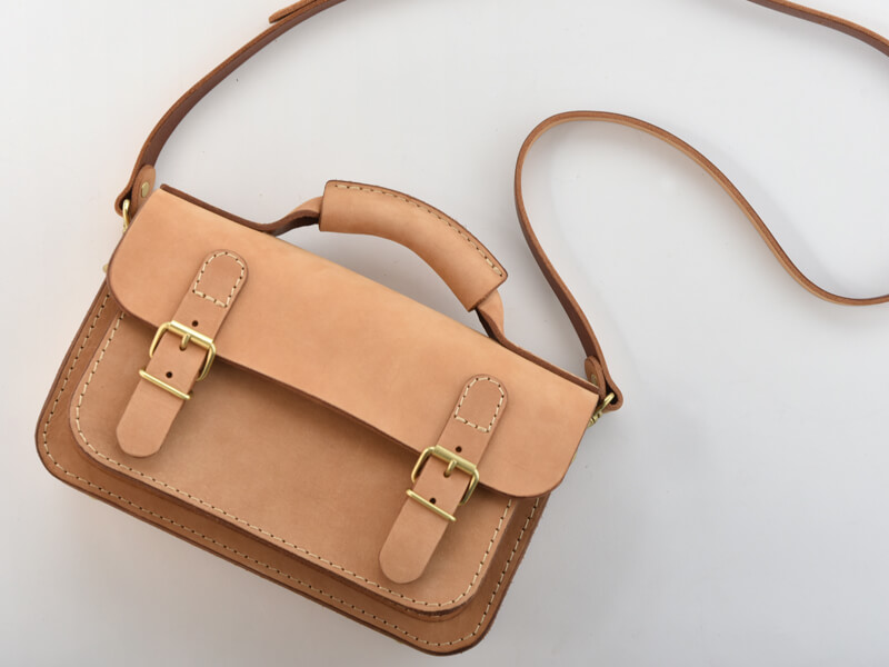 ヌバック特別仕様・二本ベルトの2wayミニバッグ(NSB-40)　イメージ