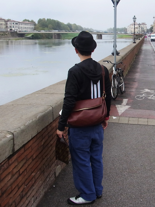 ファスナーボディバッグ　使用サンプル