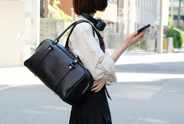 HERZ オールレザーブラック カジュアル ボストンバッグ　スクールバッグ Herz ヘルツ カジュアル ボストンバッグ レザー ブラック 黒 L