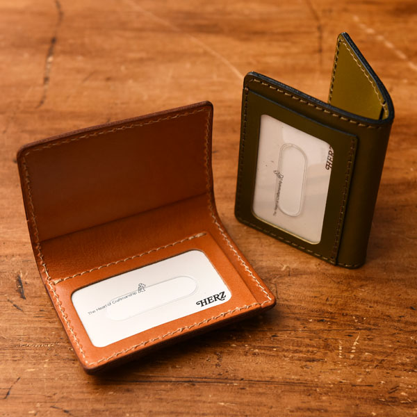 （新品）マチ付き二つ折り財布+縦型パスケース