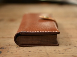 【Hacoa×HERZ】BOOK PENCASE POCHI(QT-3)　側面