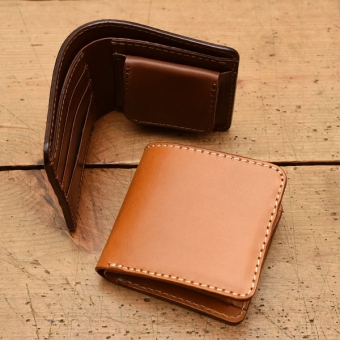 長く愛用できるBOX型小銭入れの二つ折り財布「革鞄のHERZ(ヘルツ)公式 
