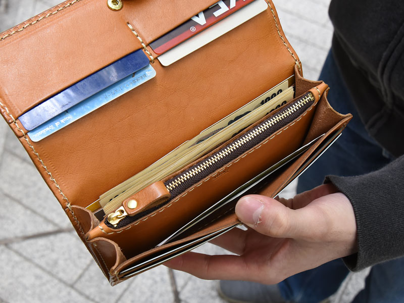 ソフトレザーで使いやすい収納上手な長財布「革鞄のHERZ(ヘルツ)公式通販」
